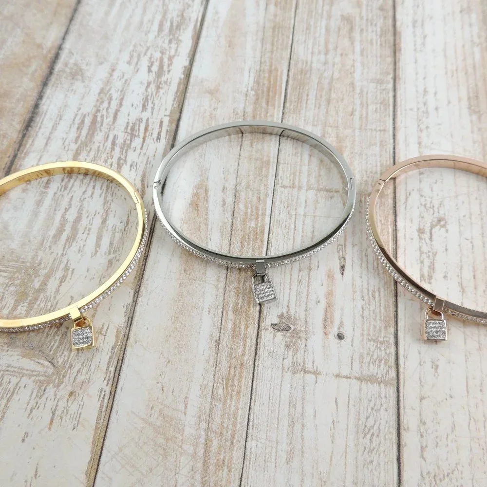 Lock Charm Bangle - Picture 4 of 13